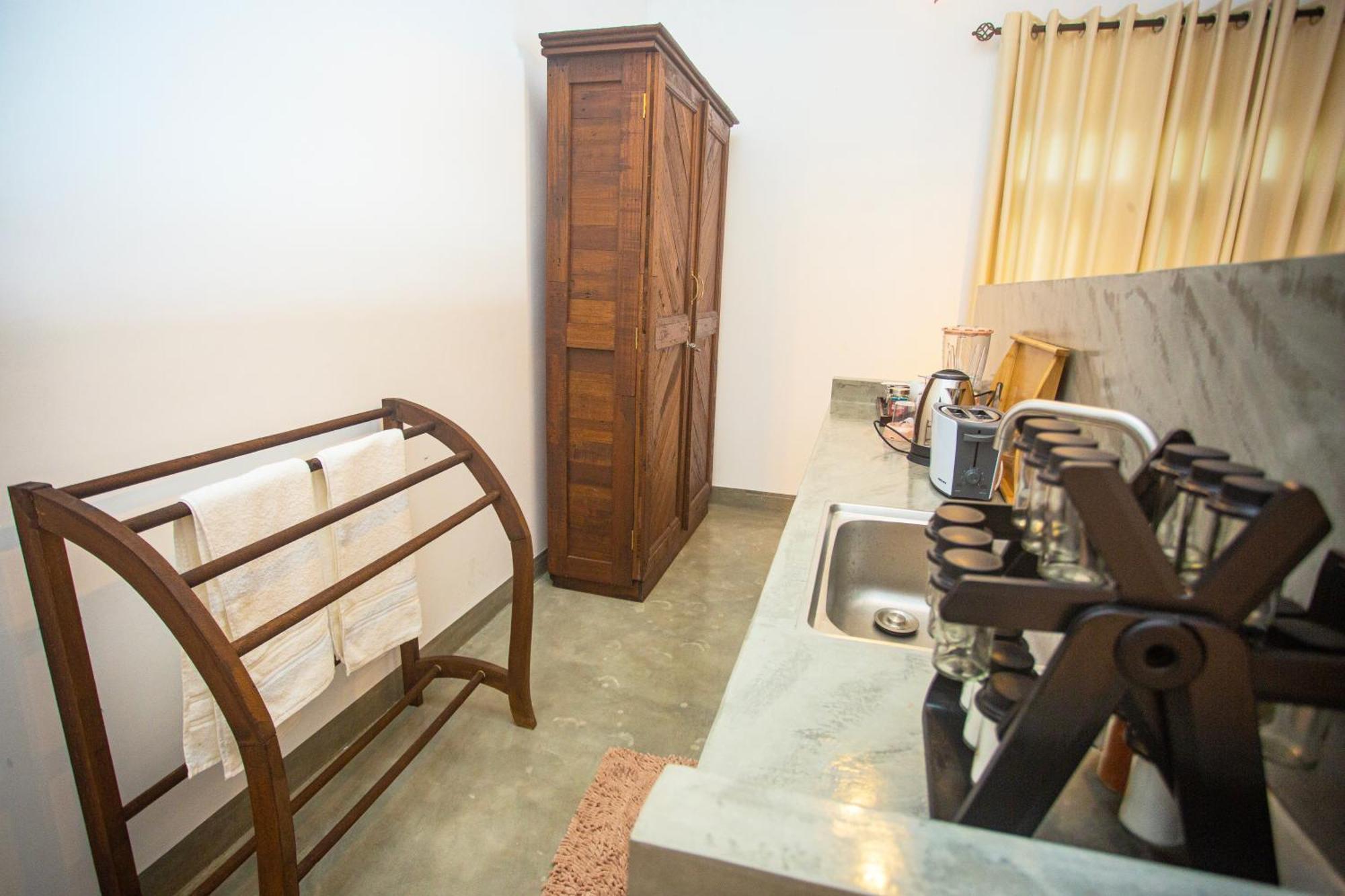 Aki Luna Lagoon Resort Hikkaduwa Exteriér fotografie