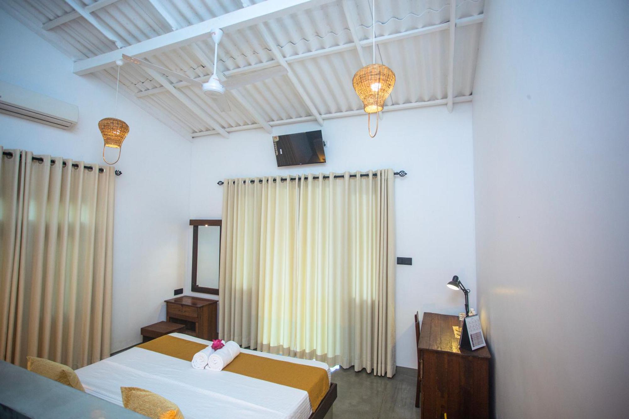 Aki Luna Lagoon Resort Hikkaduwa Exteriér fotografie
