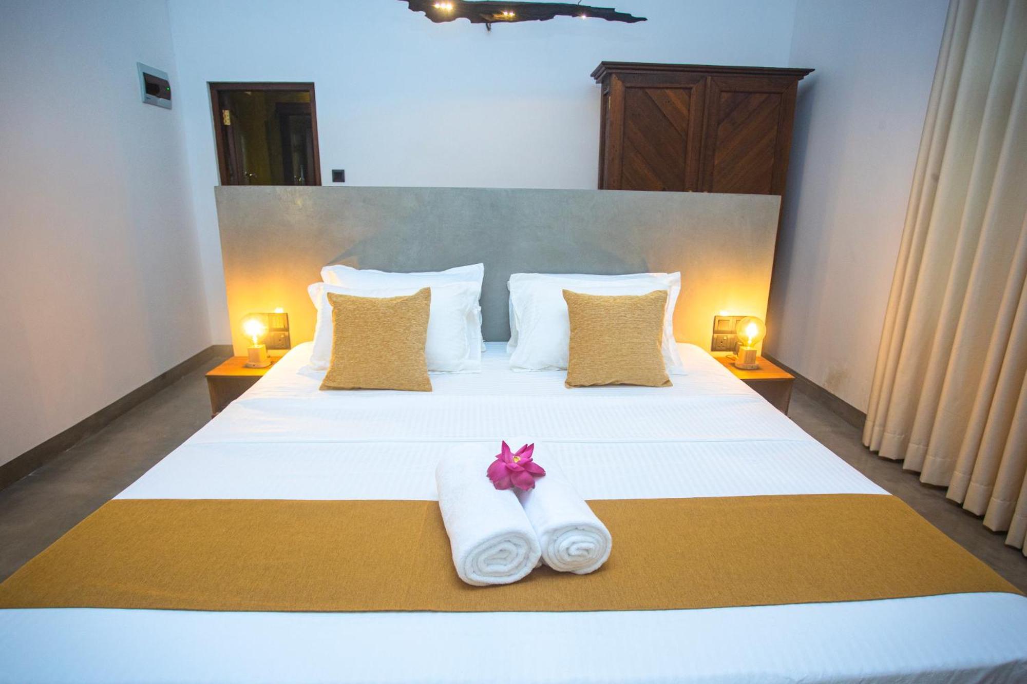 Aki Luna Lagoon Resort Hikkaduwa Exteriér fotografie