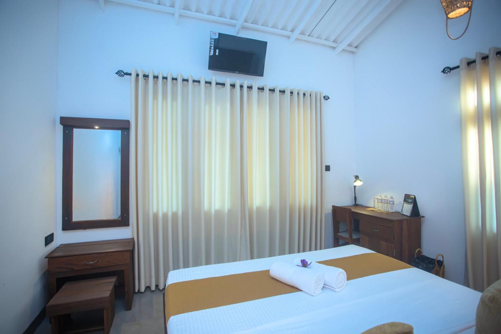 Aki Luna Lagoon Resort Hikkaduwa Exteriér fotografie