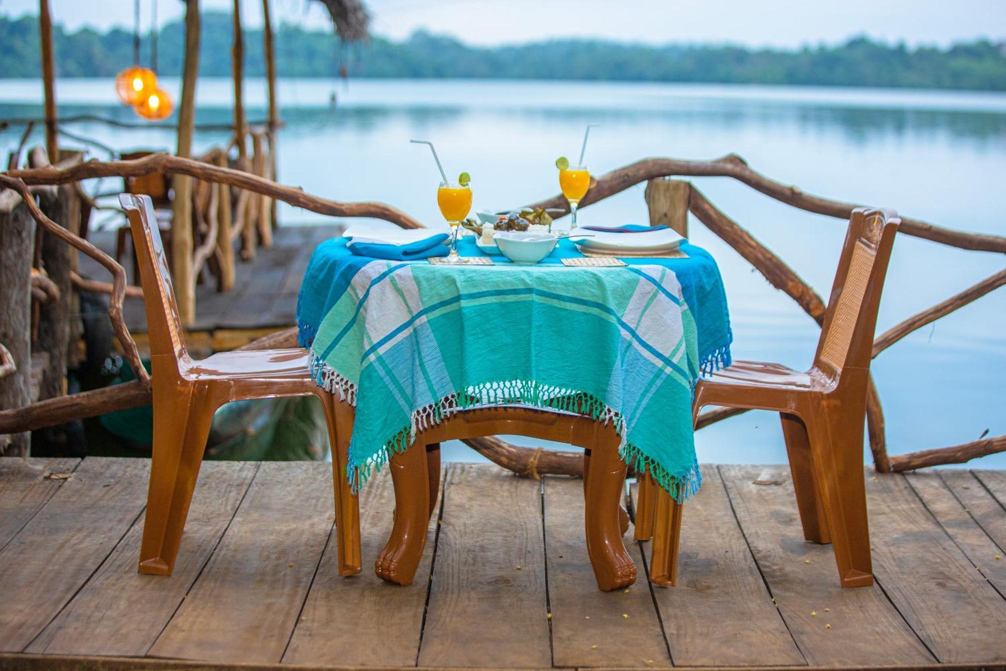 Aki Luna Lagoon Resort Hikkaduwa Exteriér fotografie