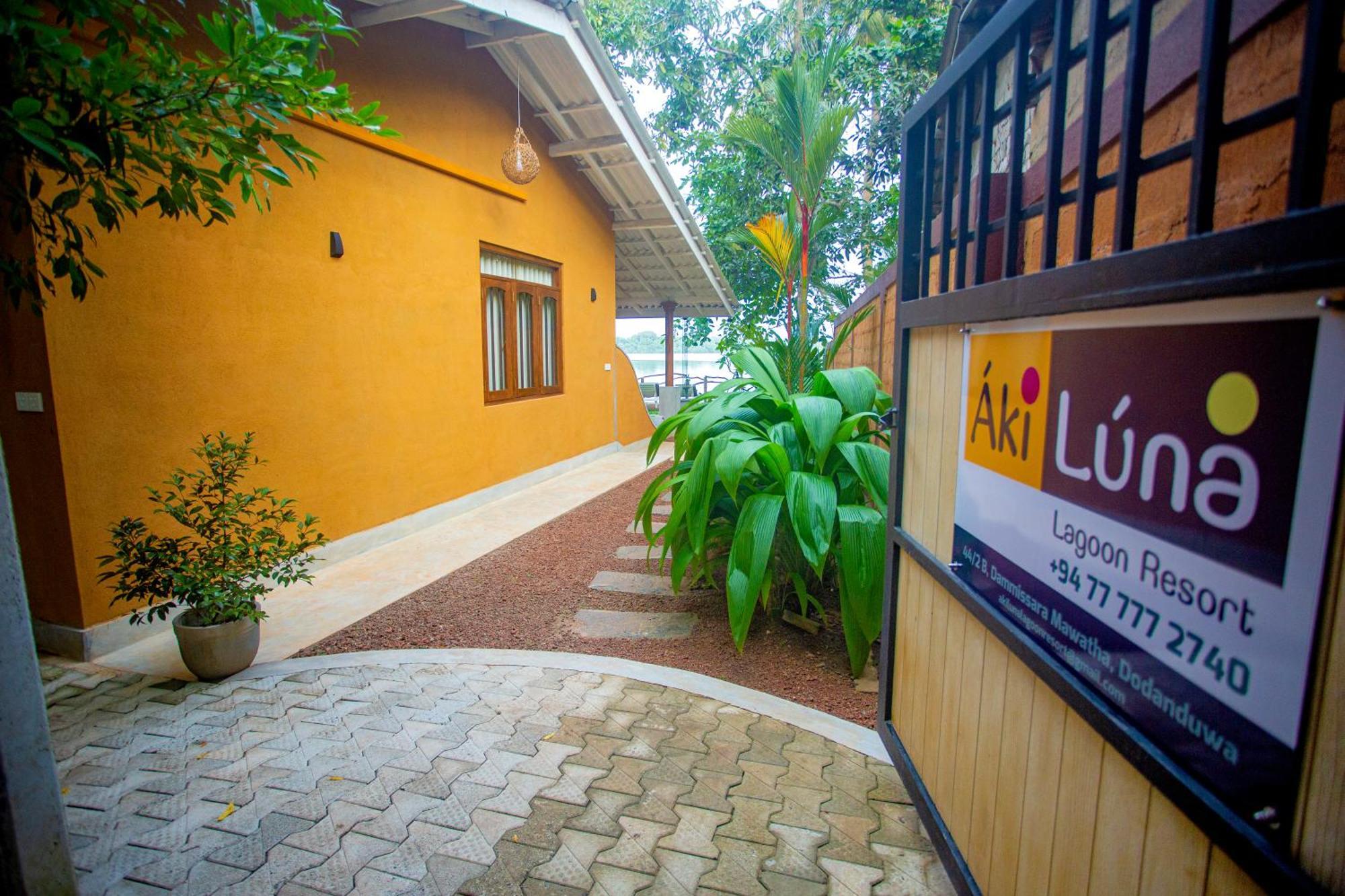 Aki Luna Lagoon Resort Hikkaduwa Exteriér fotografie