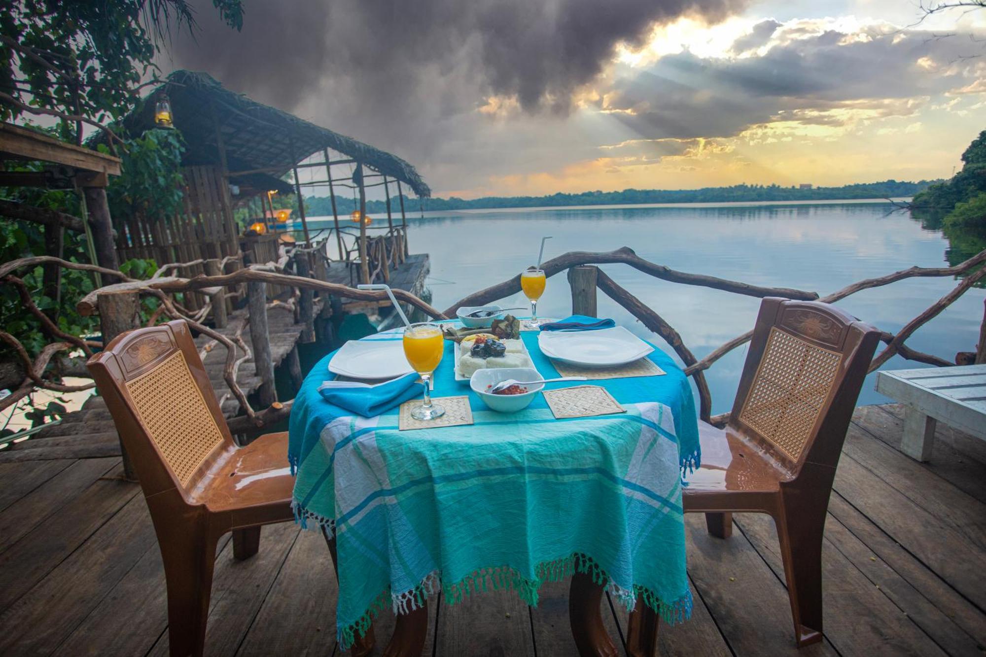 Aki Luna Lagoon Resort Hikkaduwa Exteriér fotografie